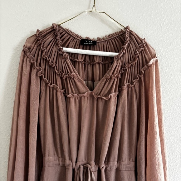 Vici Elegant Mauve Dress - Picture 2 of 7